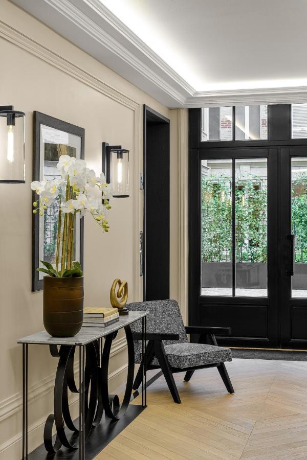 Black Door Parijs Buitenkant foto